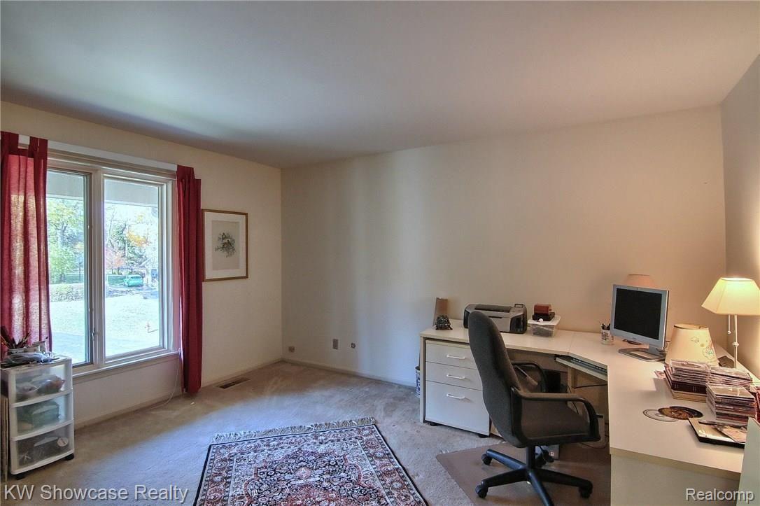 4123 Stoneleigh Road Bloomfield Hills, MI 48302 - Photo 24 of 36 4th_Bedroom.jpg