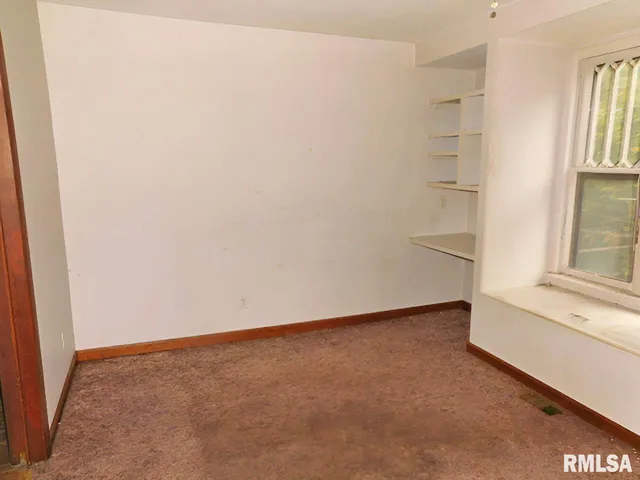 $29,900 | 423 South Lincoln Boulevard, Centralia, IL 62801