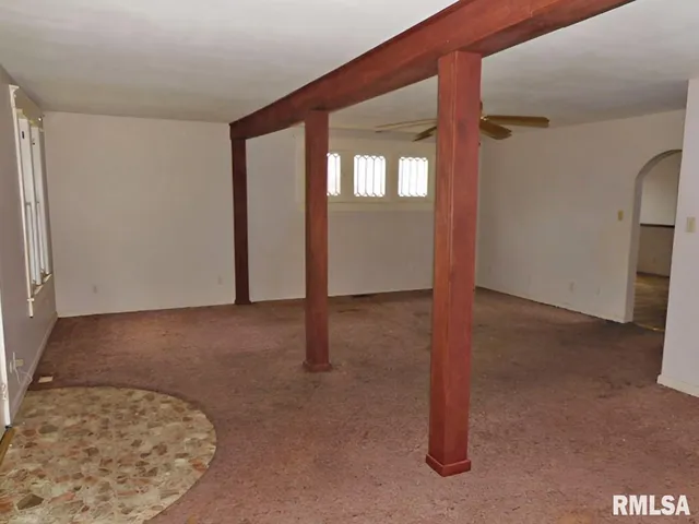 $29,900 | 423 South Lincoln Boulevard, Centralia, IL 62801