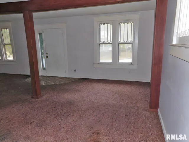 $29,900 | 423 South Lincoln Boulevard, Centralia, IL 62801