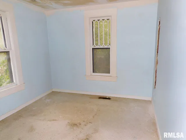 $29,900 | 423 South Lincoln Boulevard, Centralia, IL 62801