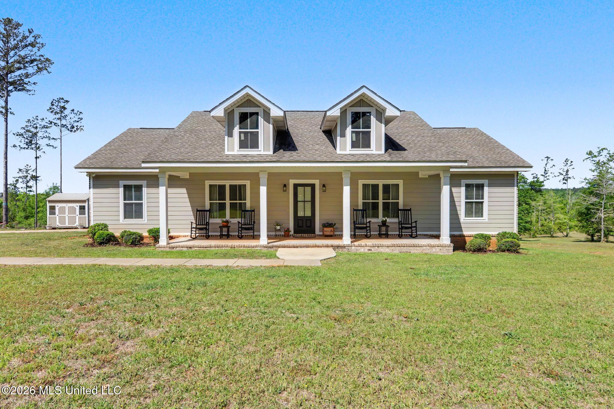 140 Leslie Williams Road Lucedale, MS 39452 - Photo 1 of 29 front of home