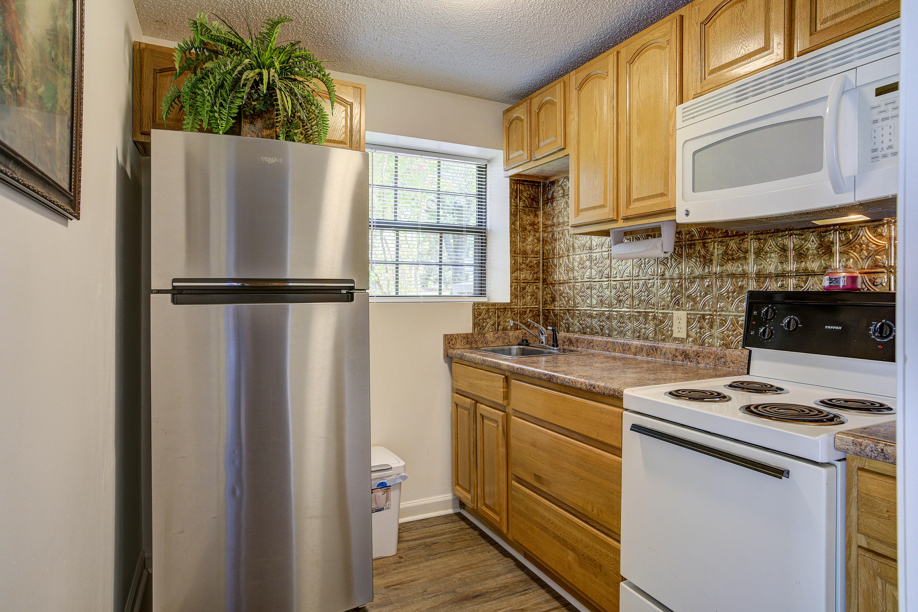 1009 Gouge Road Unicoi, TN 37692 - Photo 32 of 65 Second kitchen