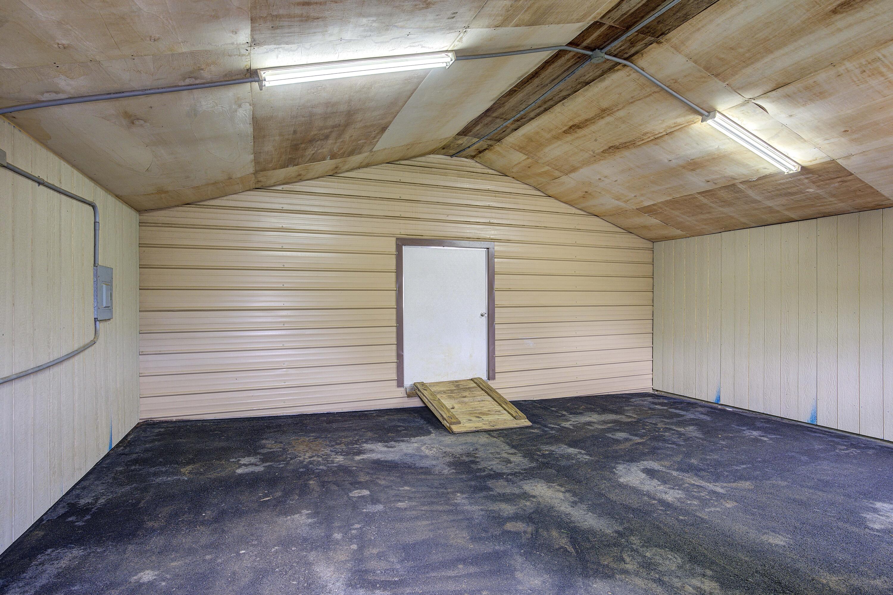 1009 Gouge Road Unicoi, TN 37692 - Photo 45 of 65 Outbuilding