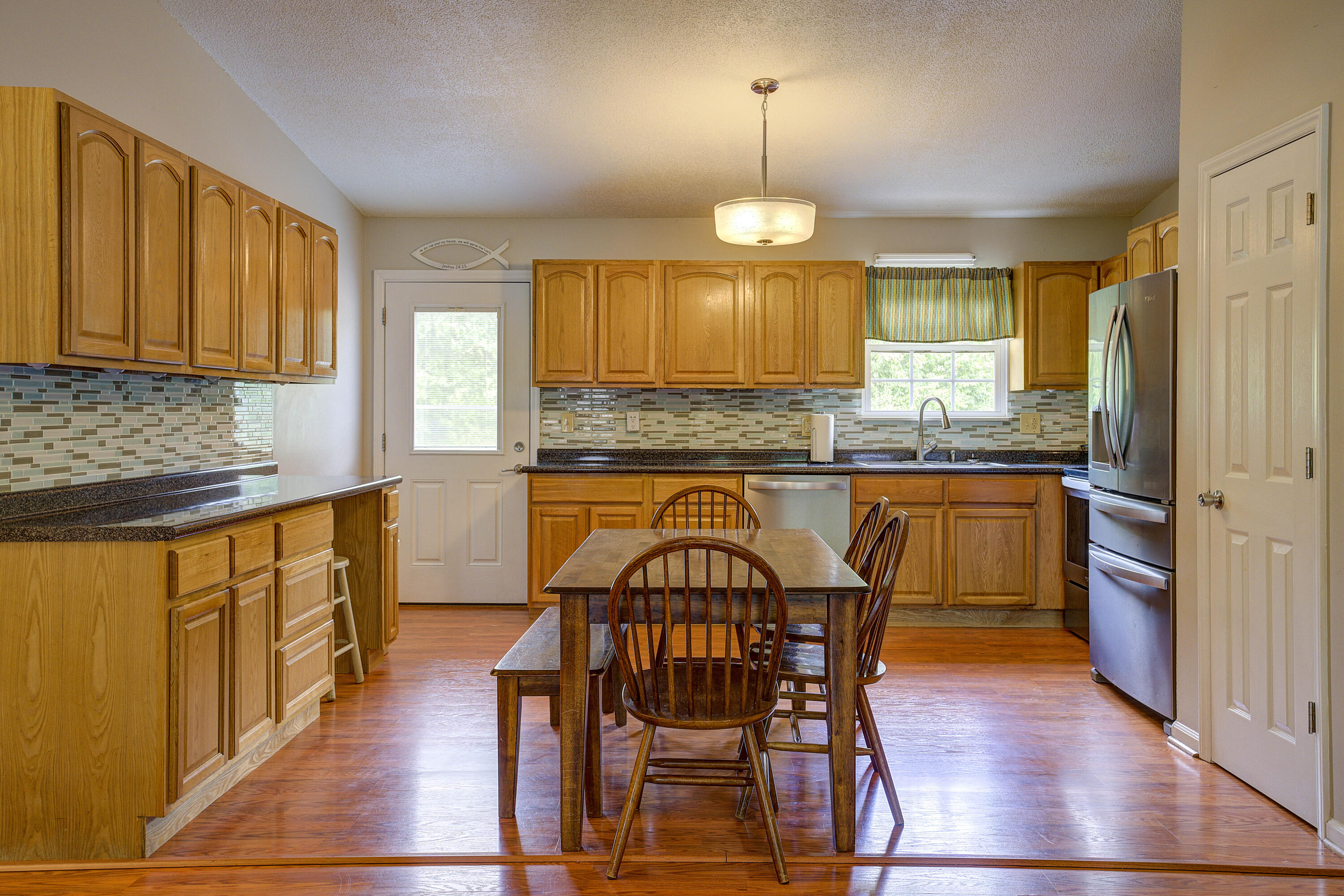 1009 Gouge Road Unicoi, TN 37692 - Photo 9 of 65 Eat in kitchen