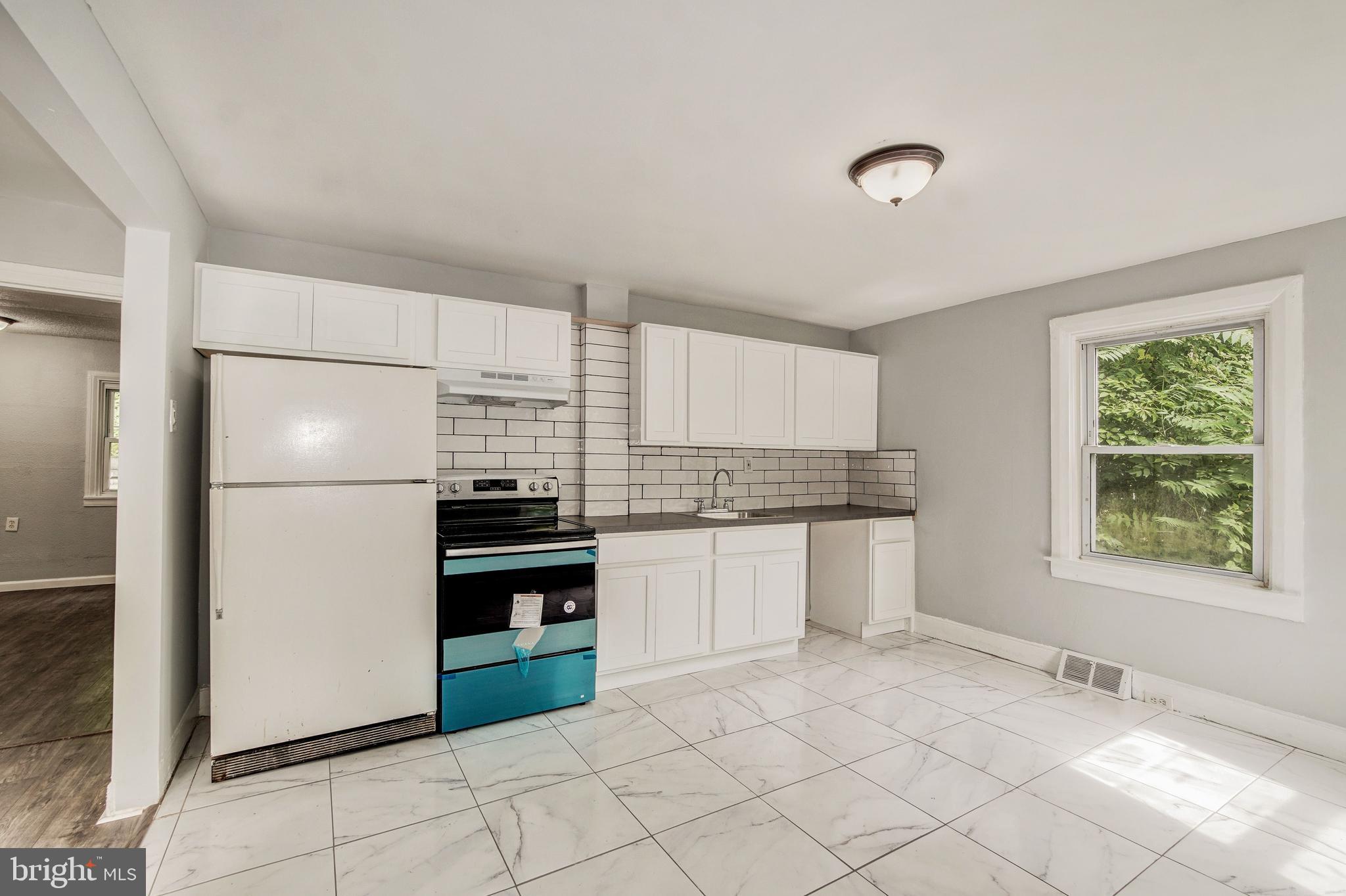5511 Pennell Road Media, PA 19063 - Photo 4 of 8 Kitchen