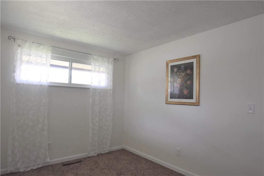 5709 Beth Road Dayton, OH 45424 - Photo 8 of 23 Gallery Image 8