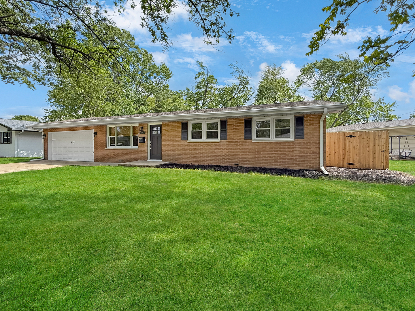 1340 Jeffrey Drive Rantoul, IL 61866 - Photo 2 of 28