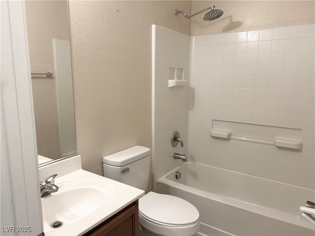 7876 Territorial Street Las Vegas, NV 89149 - Photo 11 of 30 Bathroom #2