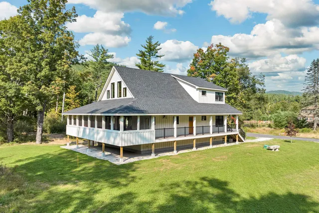 $1,355,000 | 114 Cobb Farm Road, Bartlett, NH 03812