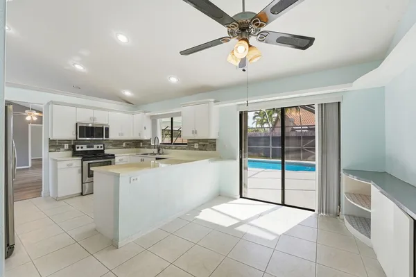 $4,300 | 9284 Laurel Green Drive, Boynton Beach, FL 33437