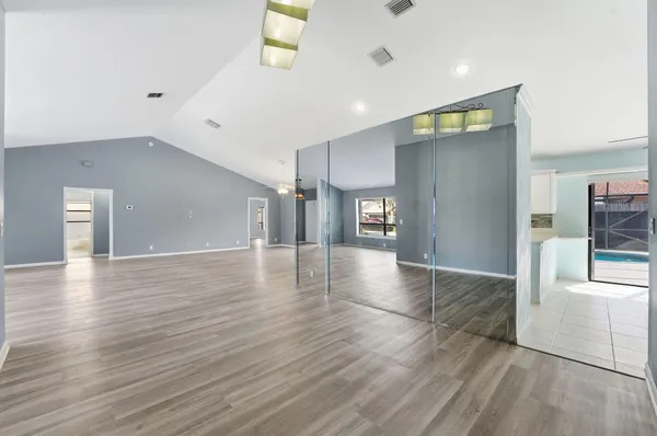 $4,300 | 9284 Laurel Green Drive, Boynton Beach, FL 33437