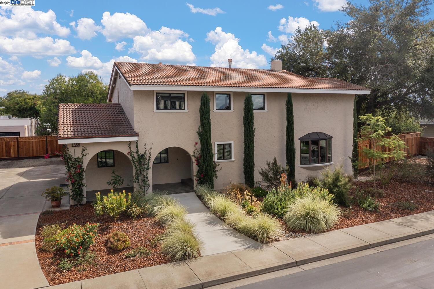 1368 Pegan Common Livermore, CA 94550 - Photo 3 of 59