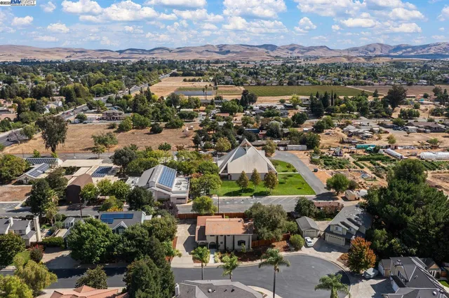 $1,999,700 | 1368 Pegan Common, Livermore, CA 94550