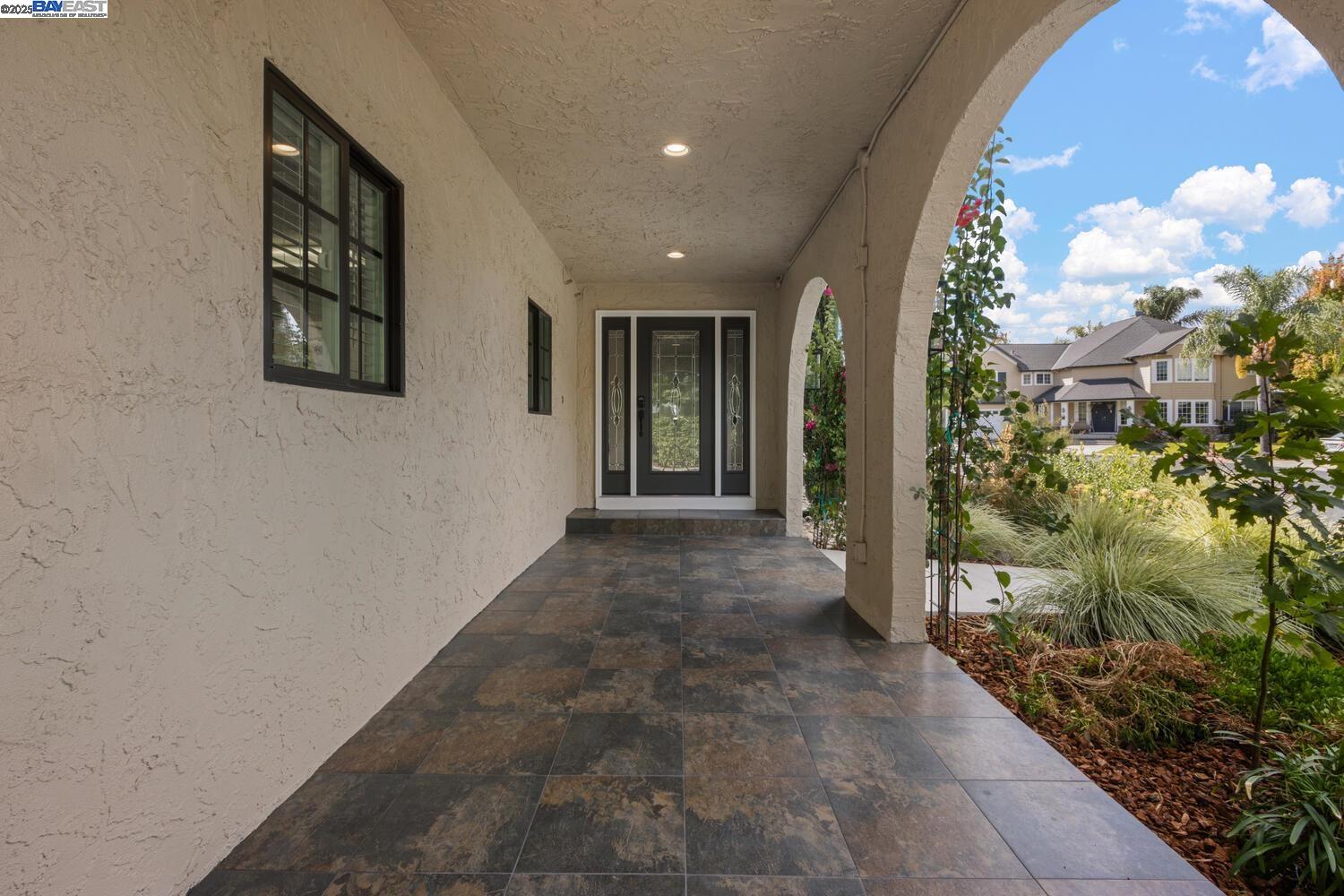 1368 Pegan Common Livermore, CA 94550 - Photo 6 of 59