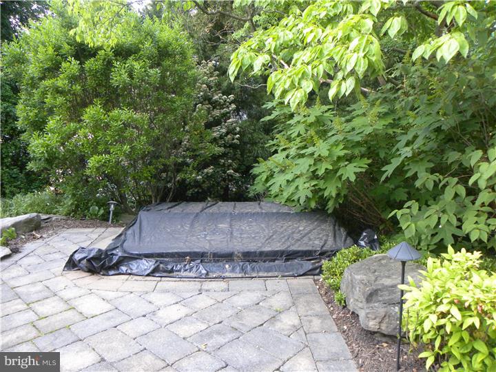 25 Oak Ridge Drive Haddonfield, NJ 08033 - Photo 15 of 23 Hot Tub