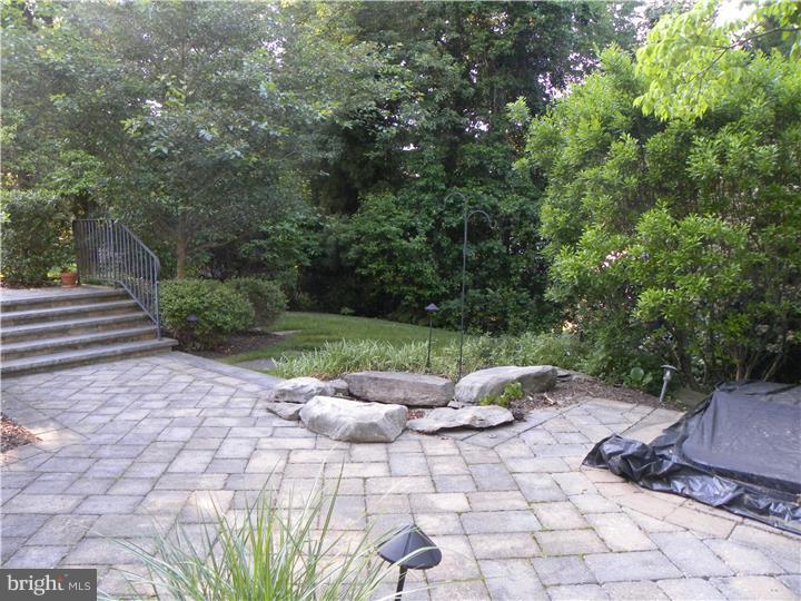 25 Oak Ridge Drive Haddonfield, NJ 08033 - Photo 16 of 23 Patio