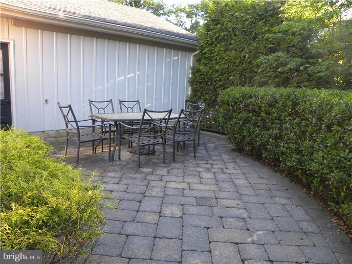 25 Oak Ridge Drive Haddonfield, NJ 08033 - Photo 17 of 23 Patio