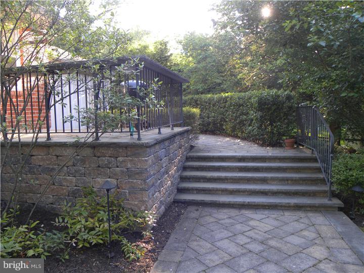25 Oak Ridge Drive Haddonfield, NJ 08033 - Photo 18 of 23 Patio