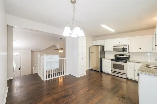 $2,240 | 6932 North Mercier Street, Kansas City, MO 64118