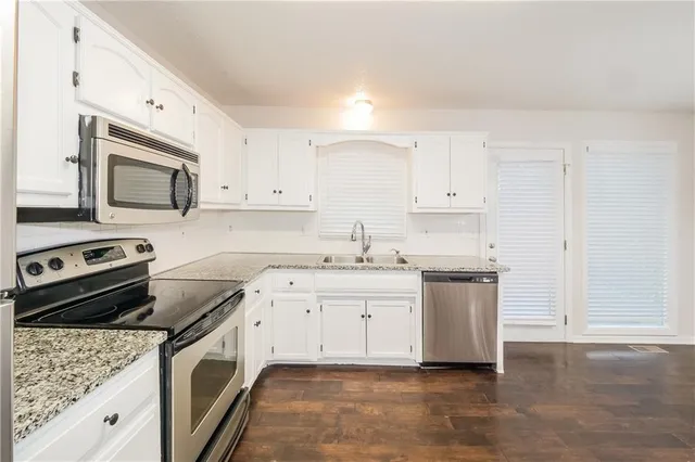 $2,240 | 6932 North Mercier Street, Kansas City, MO 64118