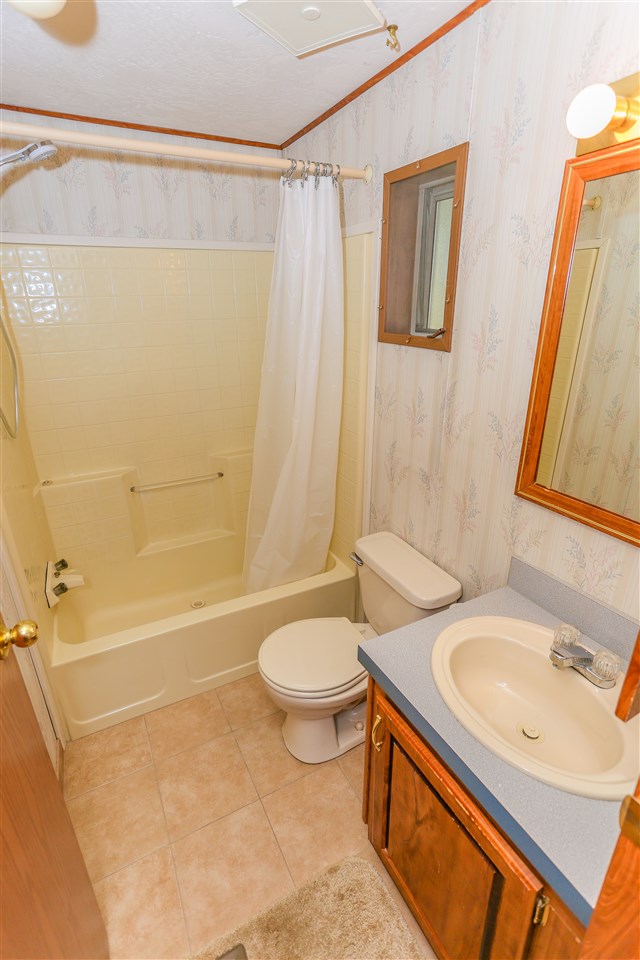 4202 East Lane Park Road, Unit 4 Mead, WA 99021 - Photo 14 of 20 Gallery Image 14