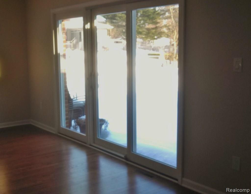 297 South Cranbrook Cross Road Bloomfield Hills, MI 48301 - Photo 6 of 17 9 Foot Doorwall.jpg