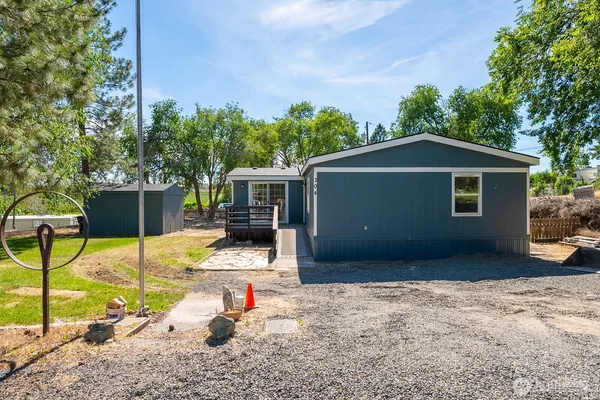 $258,000 | 304 Hemlock Avenue Northwest, Royal City, WA 99357
