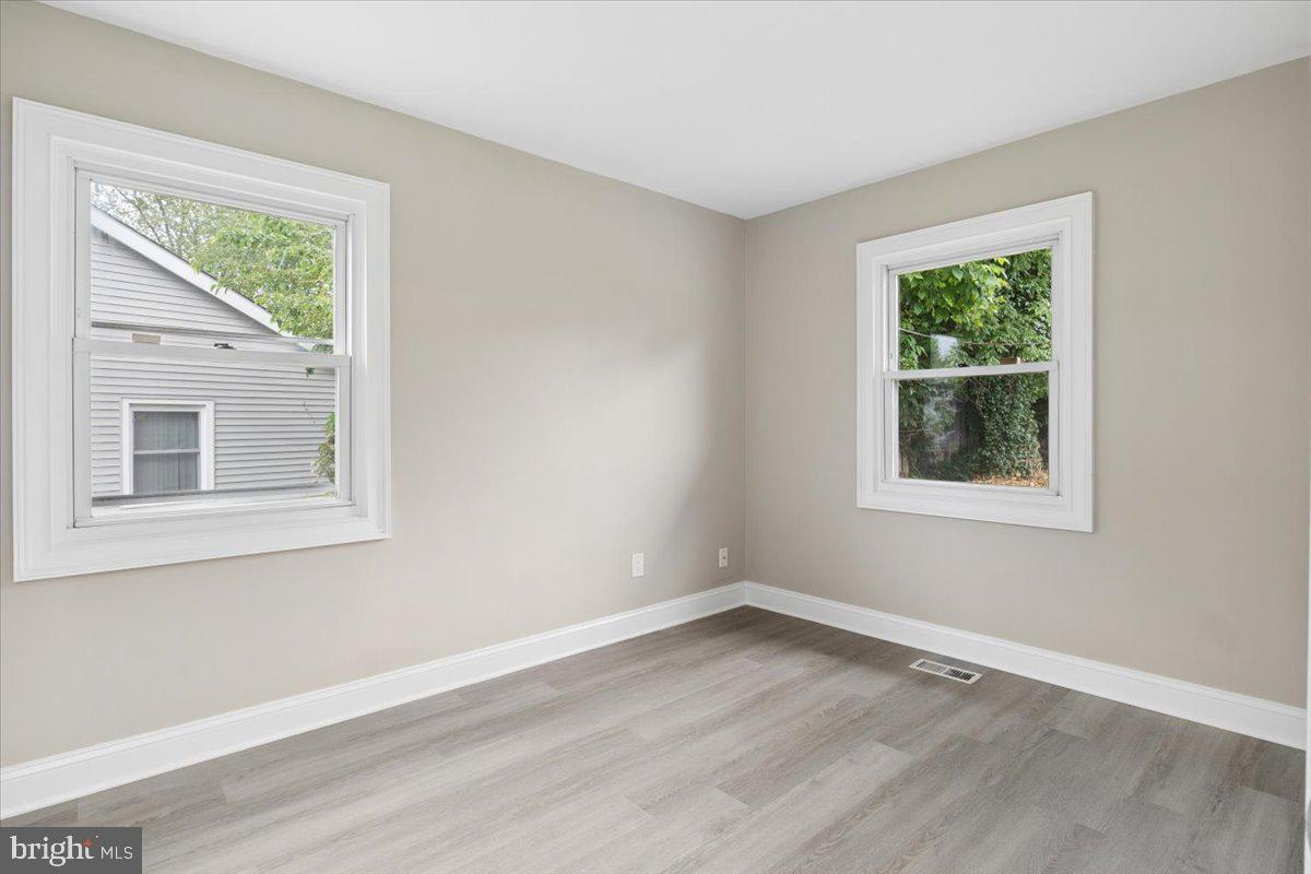 38 Gramercy Lane Willingboro, NJ 08046 - Photo 18 of 23 Bright and airy corner room retreat.
