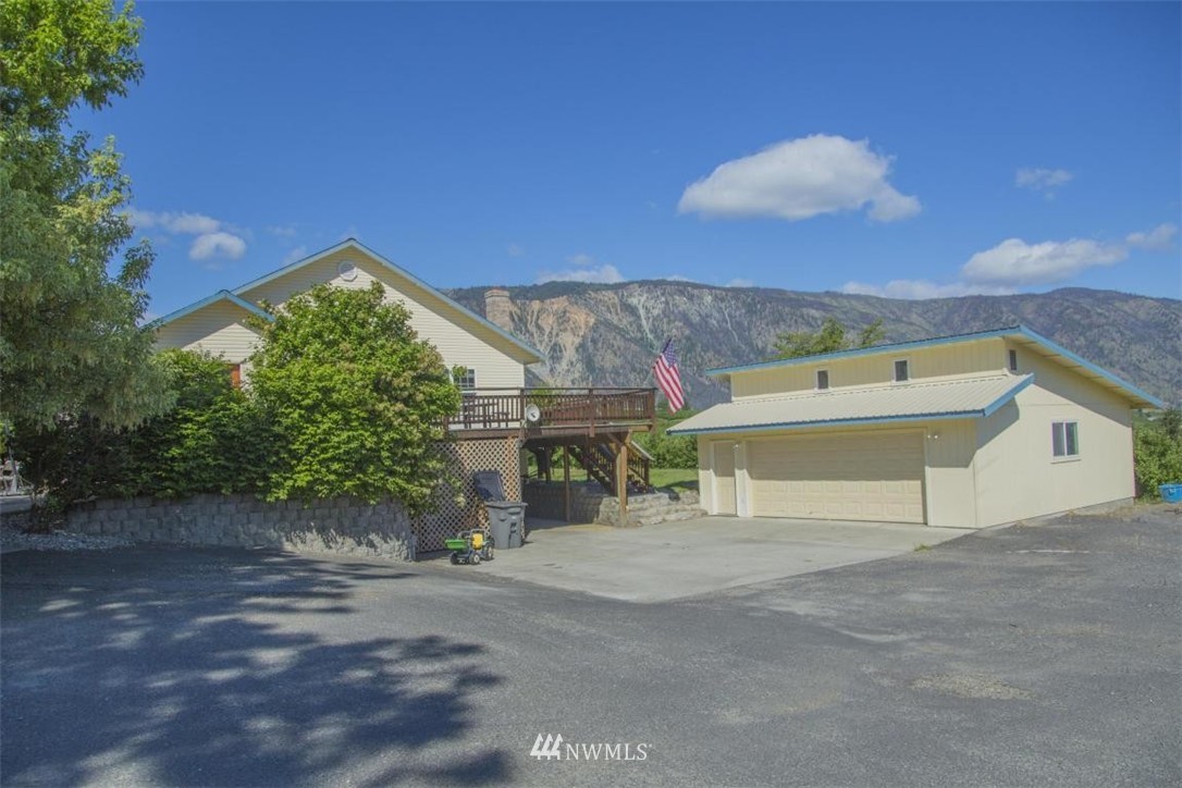 2813 Totem Pole Road Manson, WA 98831 - Photo 1 of 24 Gallery Image 1