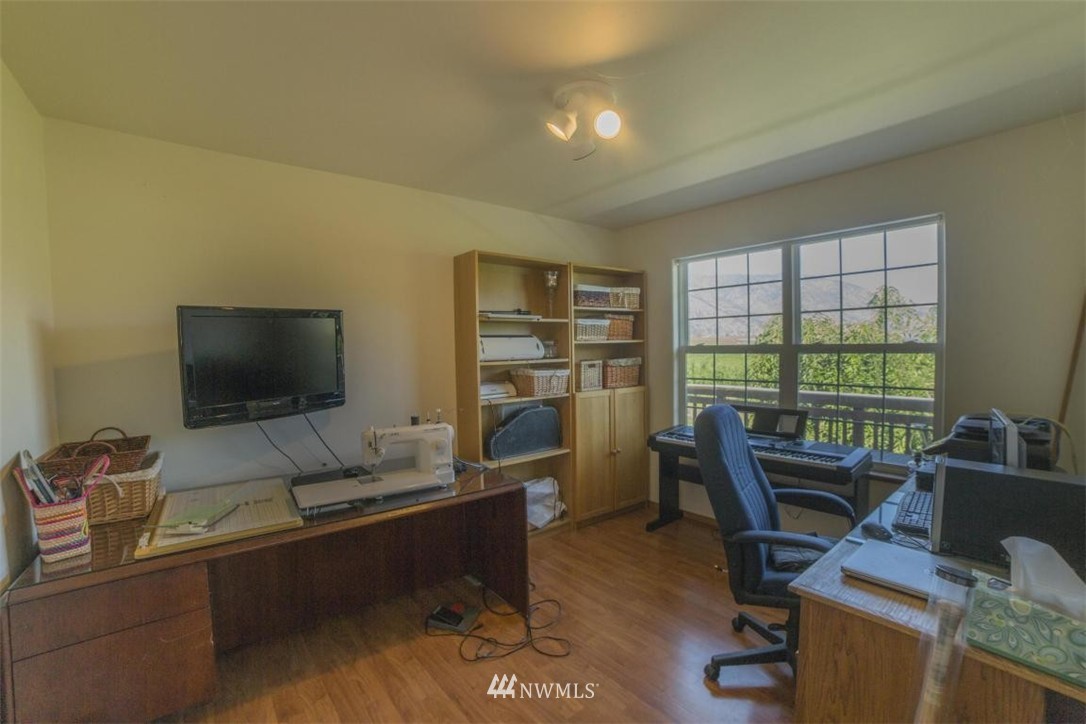 2813 Totem Pole Road Manson, WA 98831 - Photo 14 of 24 Gallery Image 14