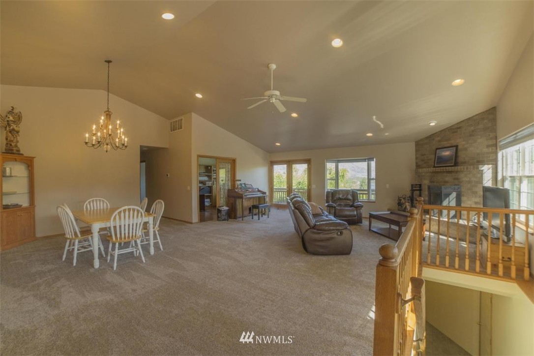2813 Totem Pole Road Manson, WA 98831 - Photo 5 of 24 Gallery Image 5