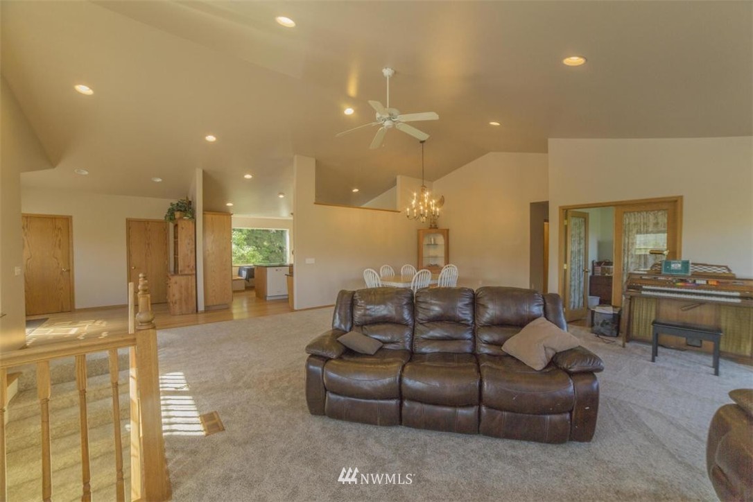 2813 Totem Pole Road Manson, WA 98831 - Photo 7 of 24 Gallery Image 7