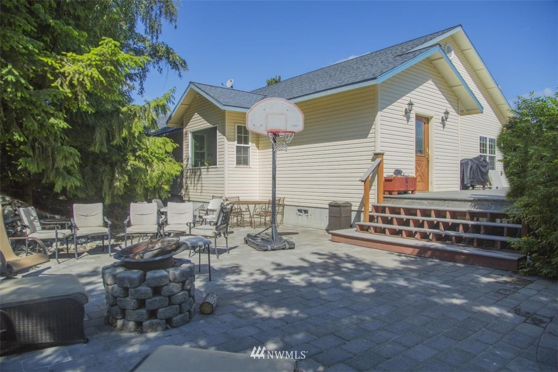 2813 Totem Pole Road Manson, WA 98831 - Photo 10 of 24 Gallery Image 10