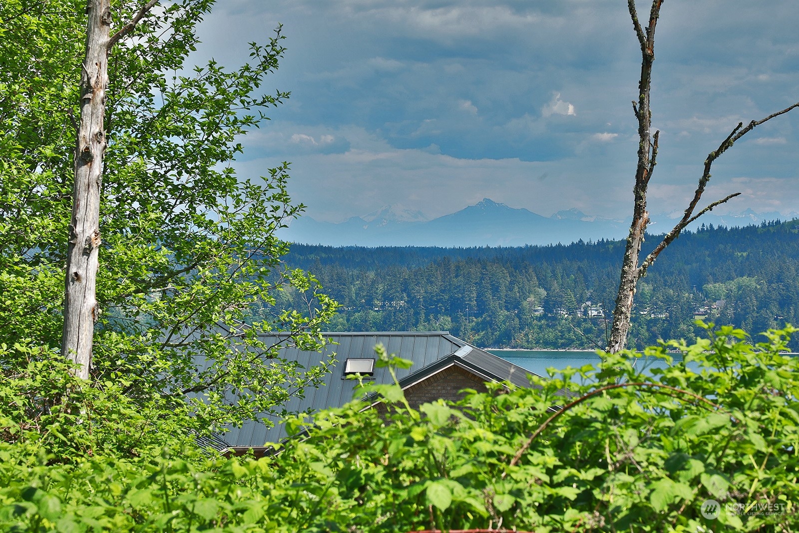 4880 Breezefair Road Freeland, WA 98249 - Photo 12 of 36 Gallery Image 12