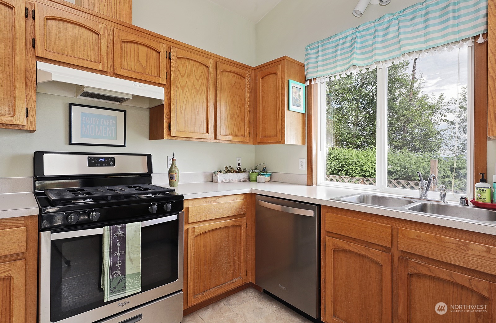 4880 Breezefair Road Freeland, WA 98249 - Photo 31 of 36 Gallery Image 31