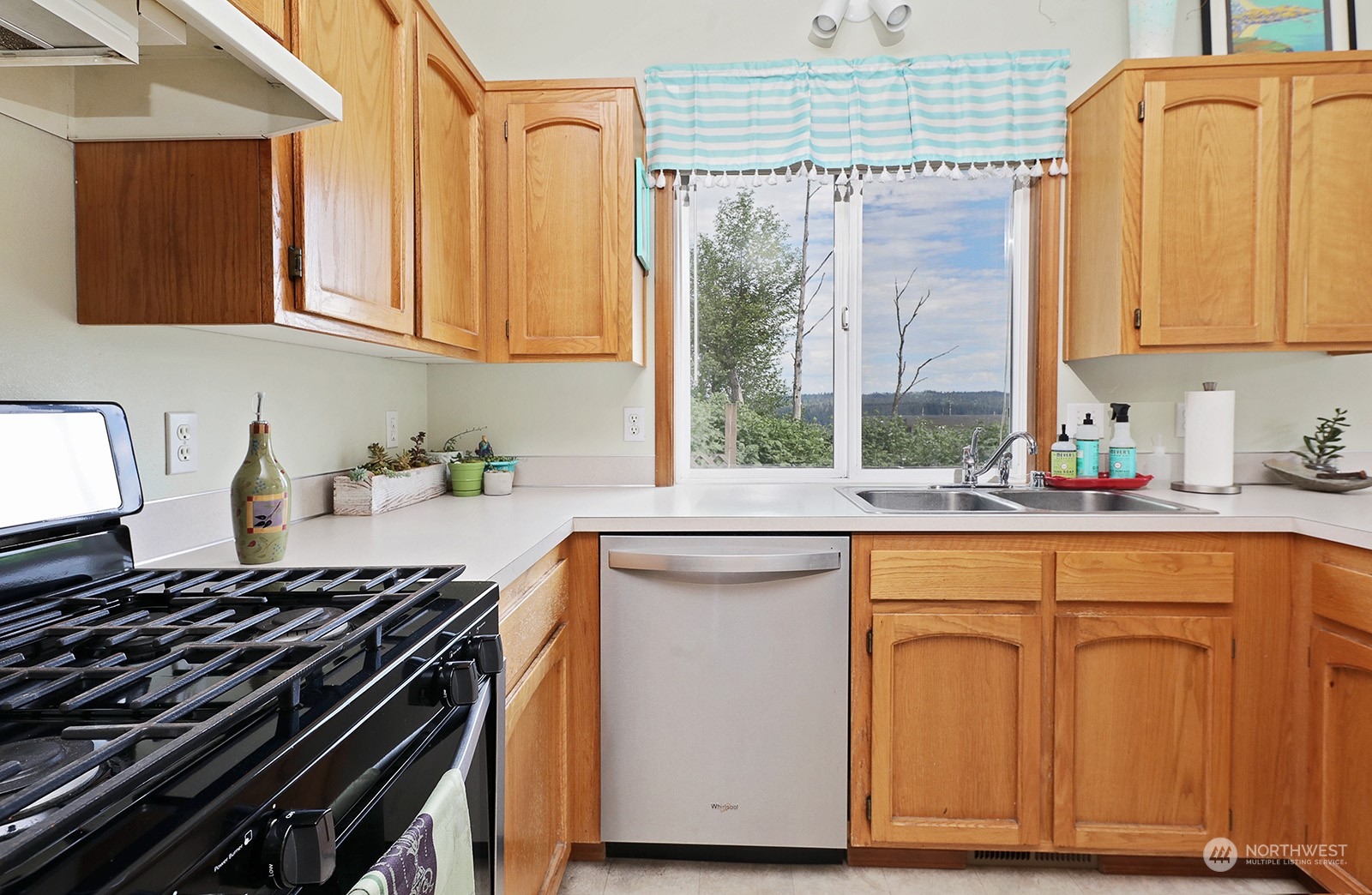 4880 Breezefair Road Freeland, WA 98249 - Photo 32 of 36 Gallery Image 32