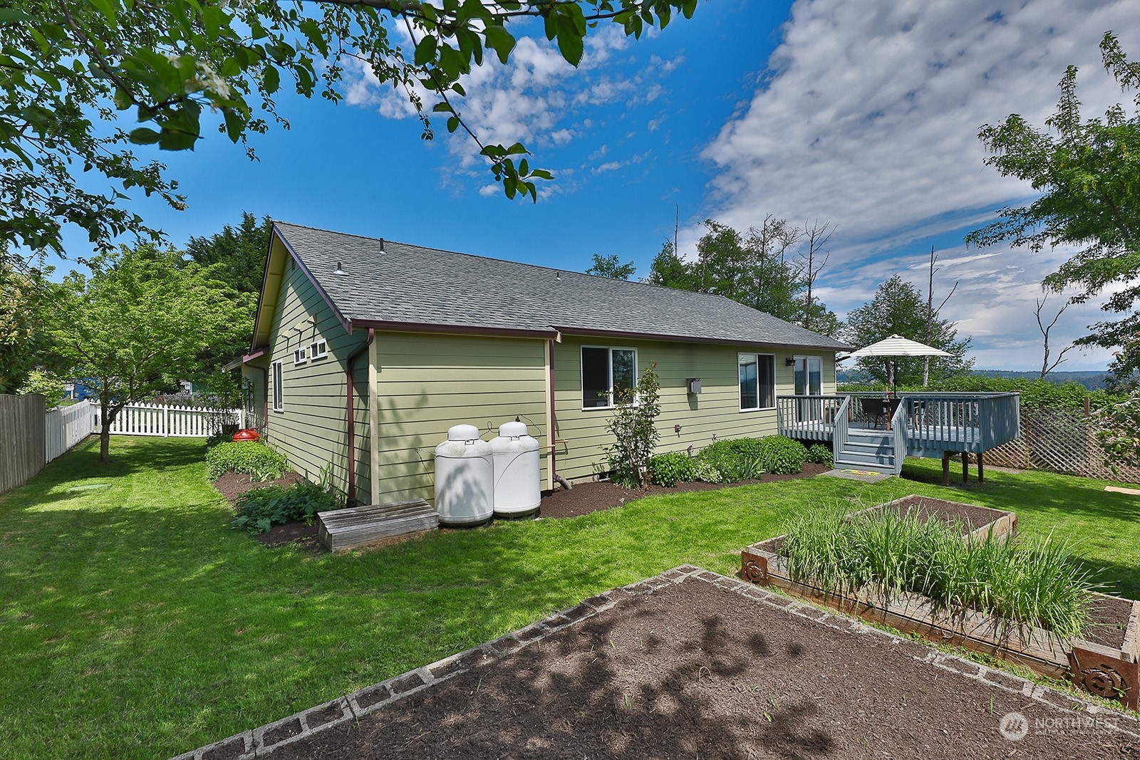 4880 Breezefair Road Freeland, WA 98249 - Photo 8 of 36 Gallery Image 8