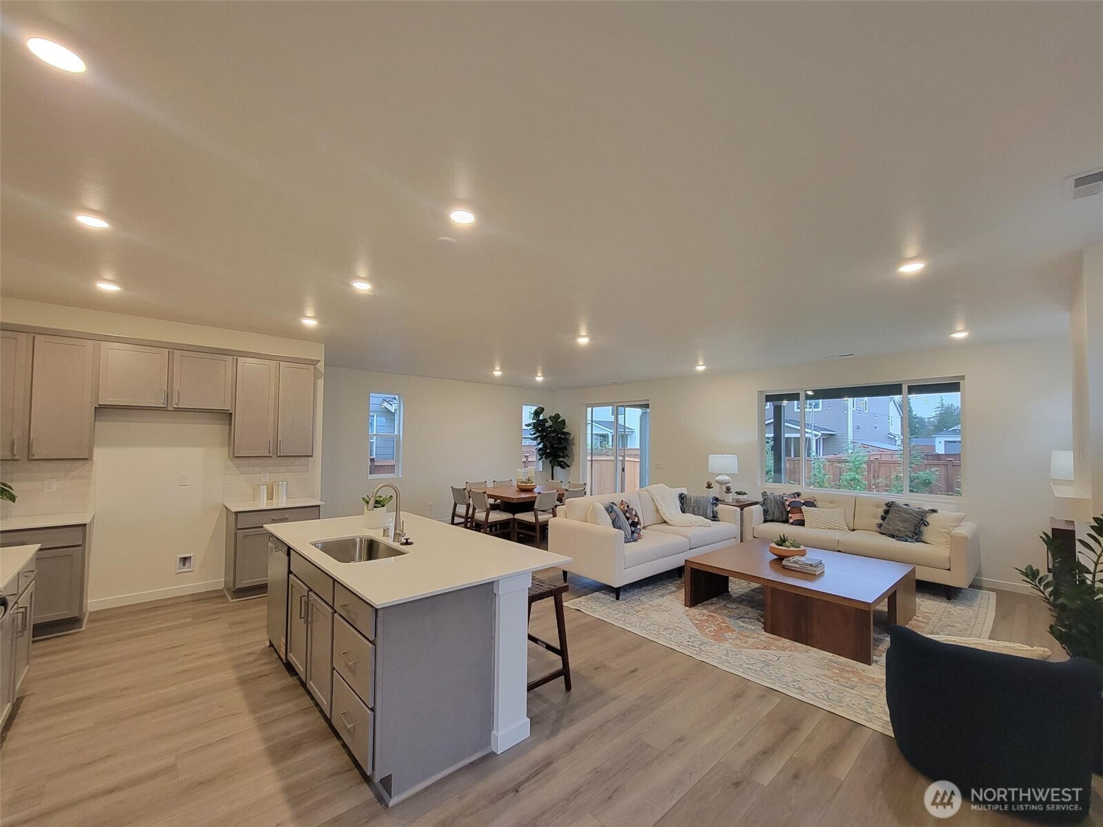 730 Holly Avenue, Unit 37 Buckley, WA 98321 - Photo 4 of 19