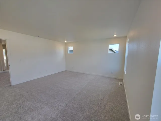 $629,950 | 730 Holly Avenue, Unit 37, Buckley, WA 98321