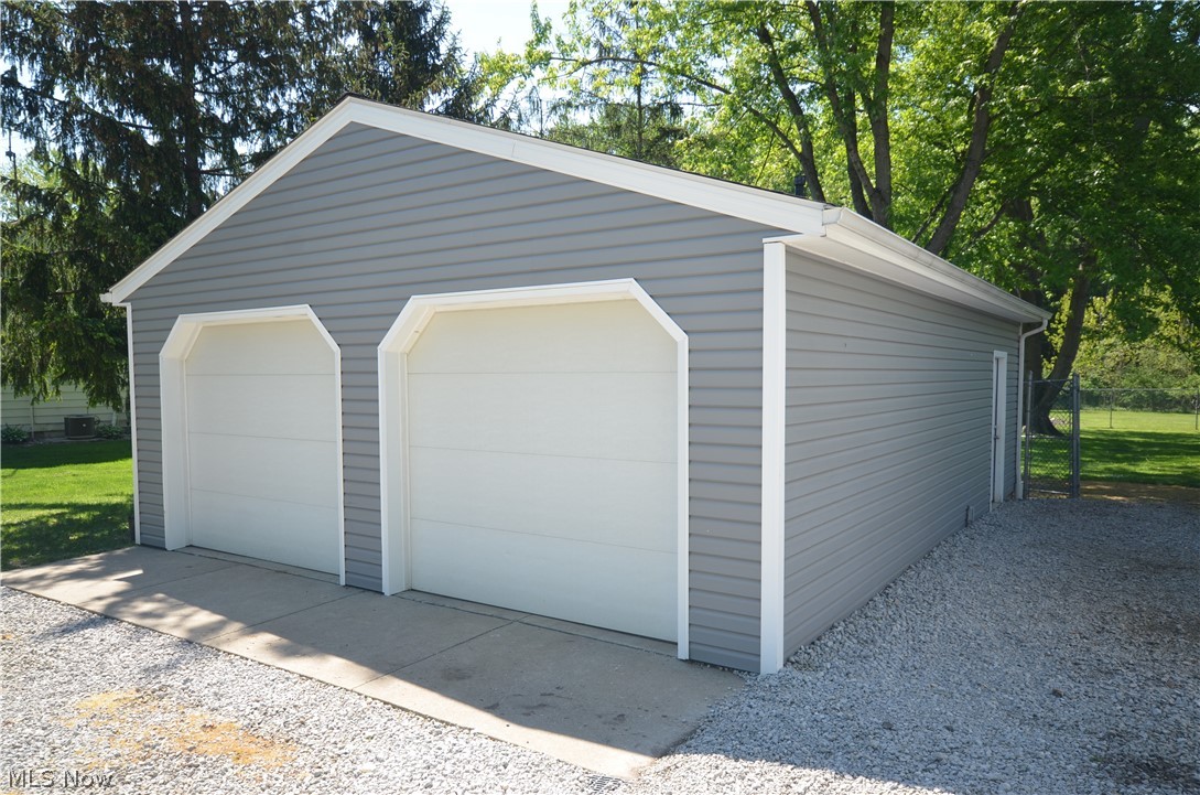 2824 Kendall Road Akron, OH 44321 - Photo 2 of 35