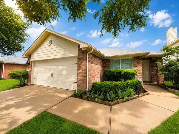 $2,400 | 1823 Strongs Court, Katy, TX 77449