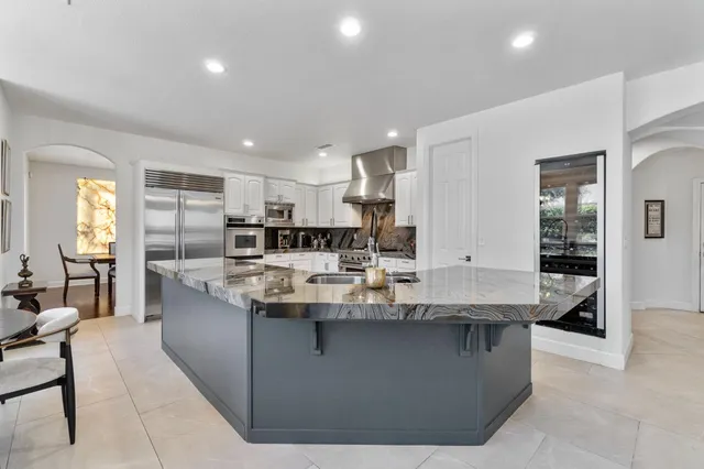 $975,000 | 9544 North Larkspur Avenue, Fresno, CA 93720