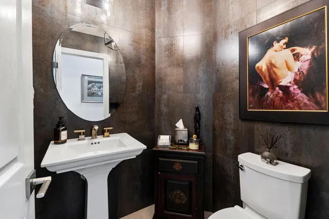 $975,000 | 9544 North Larkspur Avenue, Fresno, CA 93720