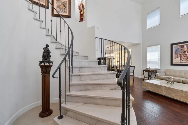 $975,000 | 9544 North Larkspur Avenue, Fresno, CA 93720