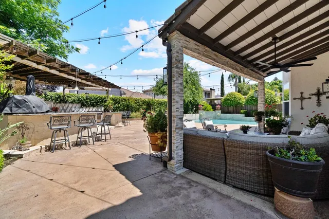 $975,000 | 9544 North Larkspur Avenue, Fresno, CA 93720