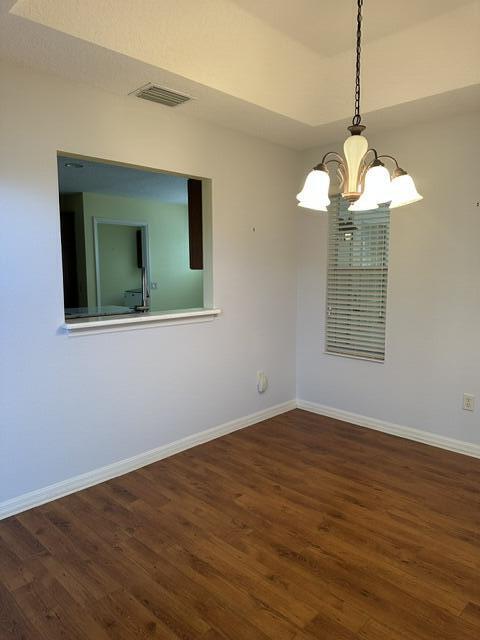 992 Ridgeland Path The Villages, FL 32162 - Photo 4 of 17 Dining room pass through