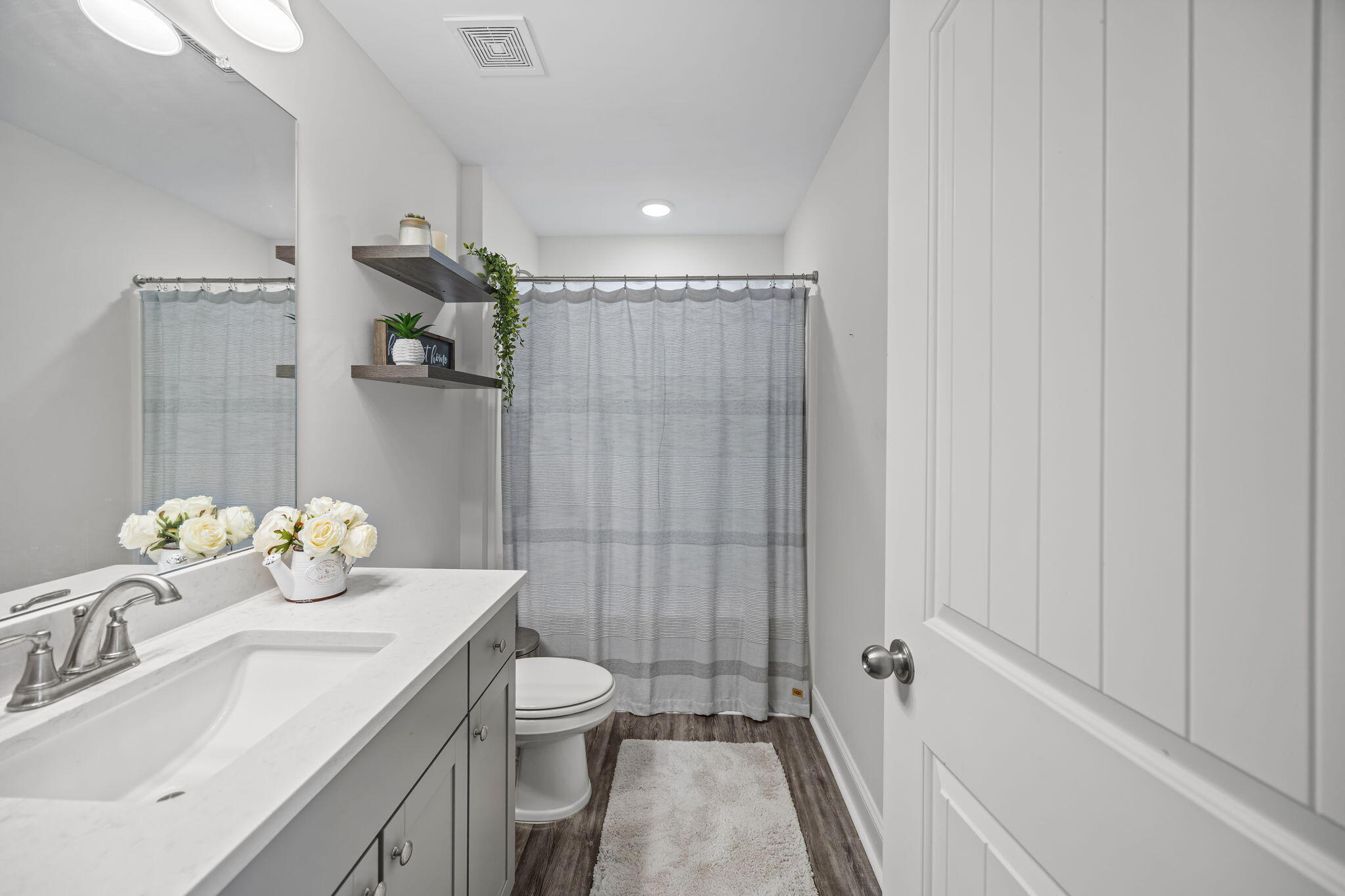 4802 Walking Horse Road Meggett, SC 29449 - Photo 24 of 44 Upstairs Full Bath