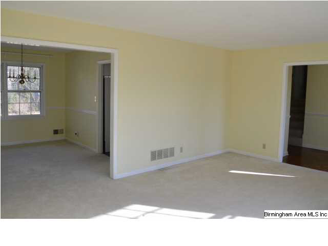 3337 Chartwell Road Hoover, AL 35226 - Photo 6 of 32