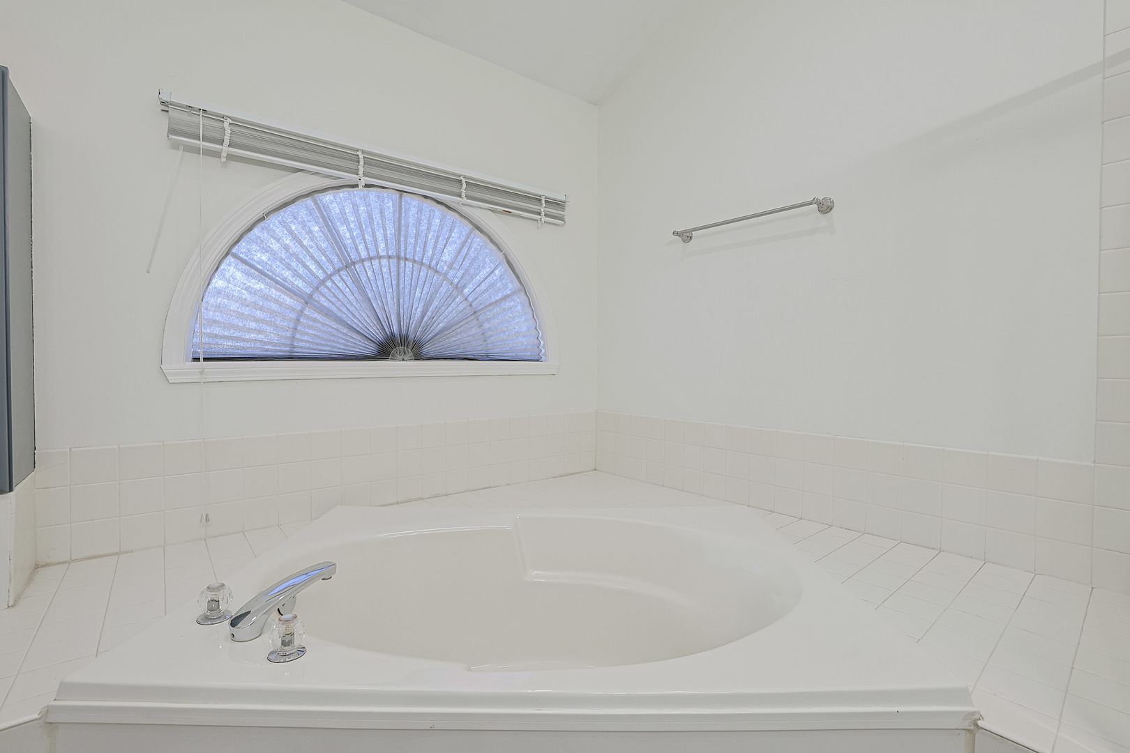 1432 Steeplechase Road Bartlett, IL 60103 - Photo 15 of 32